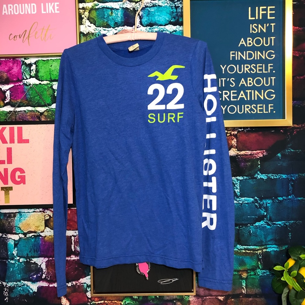 Hollister long sleeve 💙